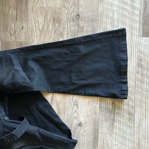 Tie-Waist Flare Jeans - Picture 6 of 7